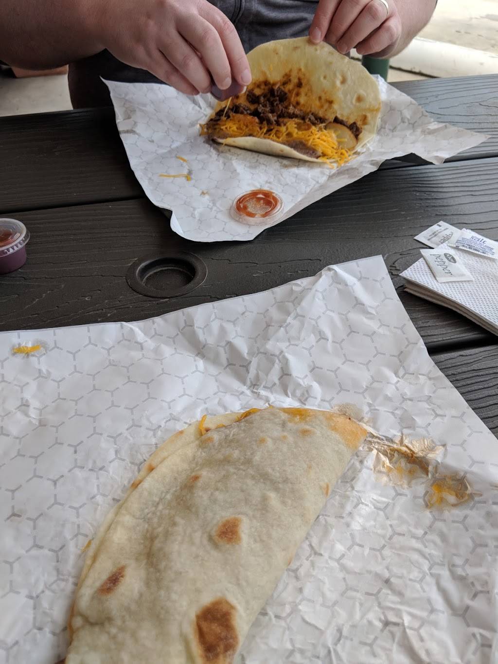 Mrs. Gs Tacos | restaurant | 503 W Northwest Hwy, Grapevine, TX 76051, USA | 8172518000 OR +1 817-251-8000