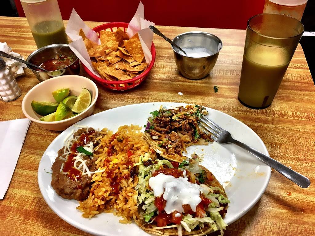 El Taconazo La Fiesta | restaurant | 114 N 19th Ave, Melrose Park, IL 60160, USA | 7083445676 OR +1 708-344-5676