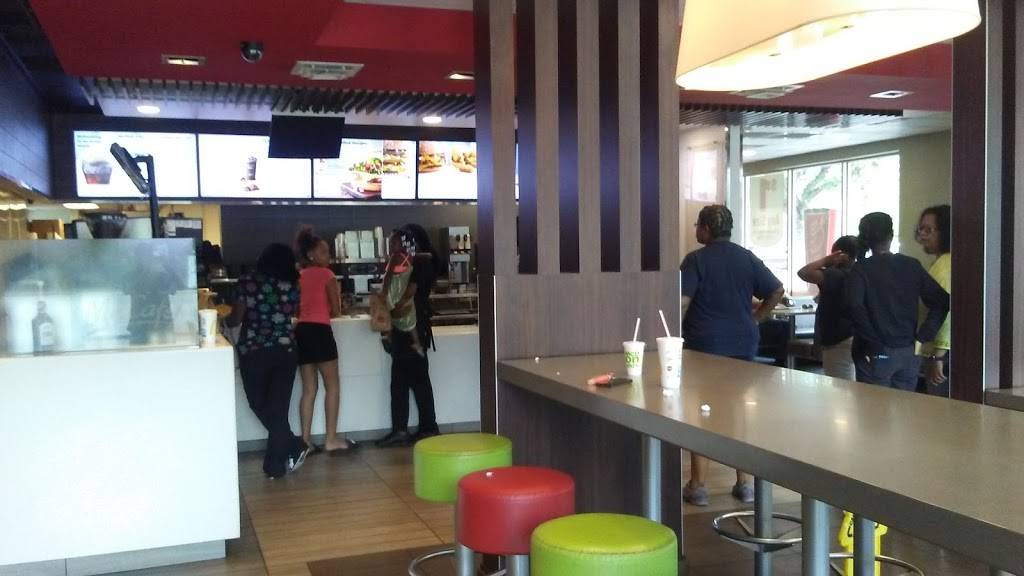 McDonalds | cafe | 1030 E W University Ave, Gainesville, FL 32601, USA | 3523760830 OR +1 352-376-0830