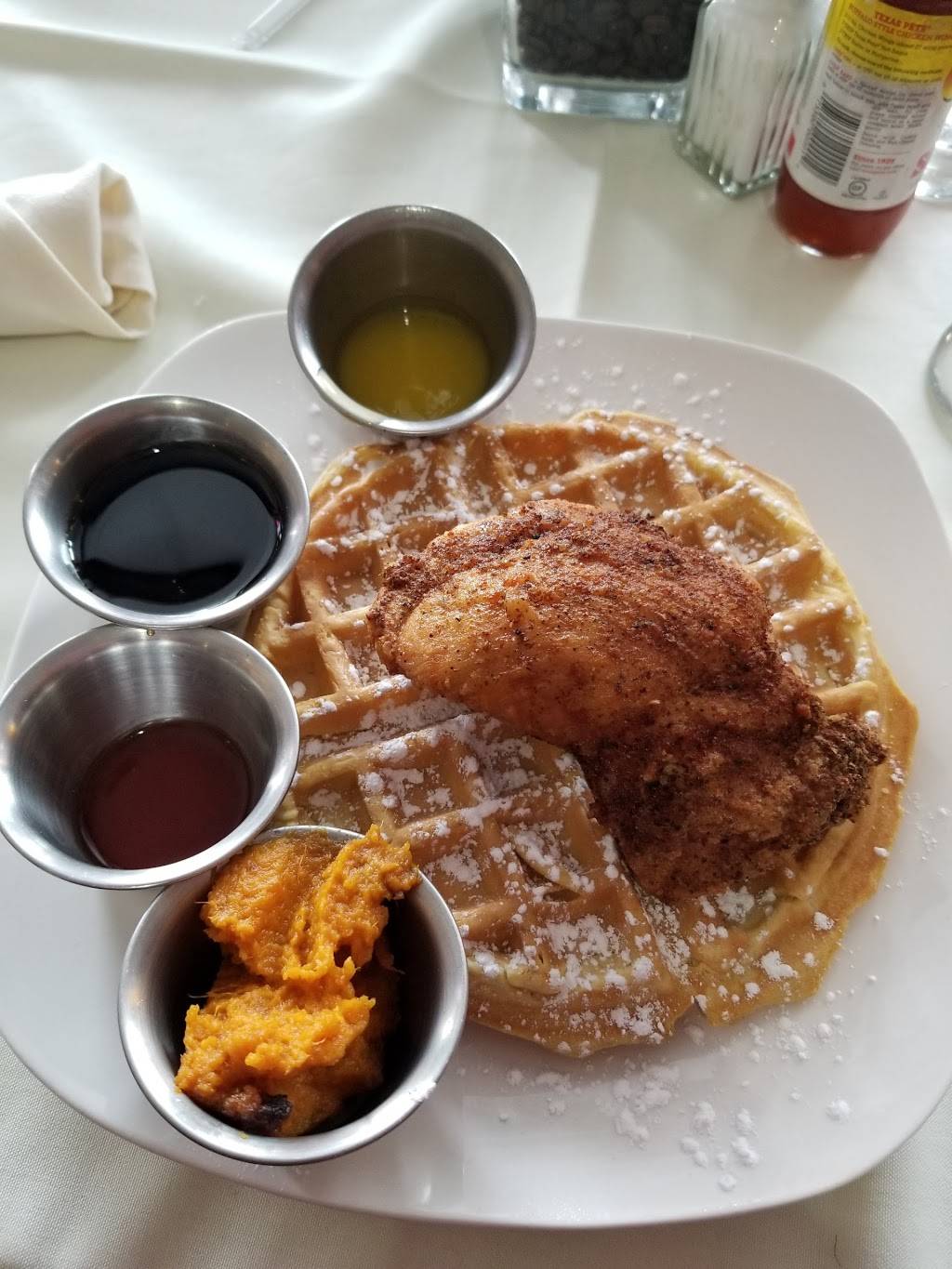 Ma Micheles Café | restaurant | 10811 Hull Street Rd, Midlothian, VA 23112, USA | 8049121644 OR +1 804-912-1644