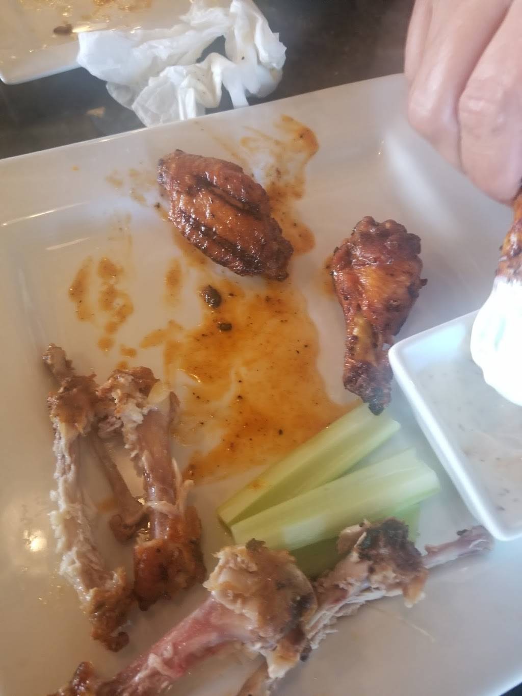 Stonys | restaurant | 8166 Shore Dr, Norfolk, VA 23518, USA | 7579376889 OR +1 757-937-6889