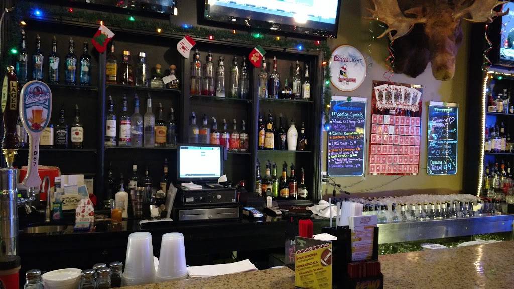 Quench Bar & Grill | restaurant | 8414 Market St, Youngstown, OH 44512, USA | 3309533313 OR +1 330-953-3313