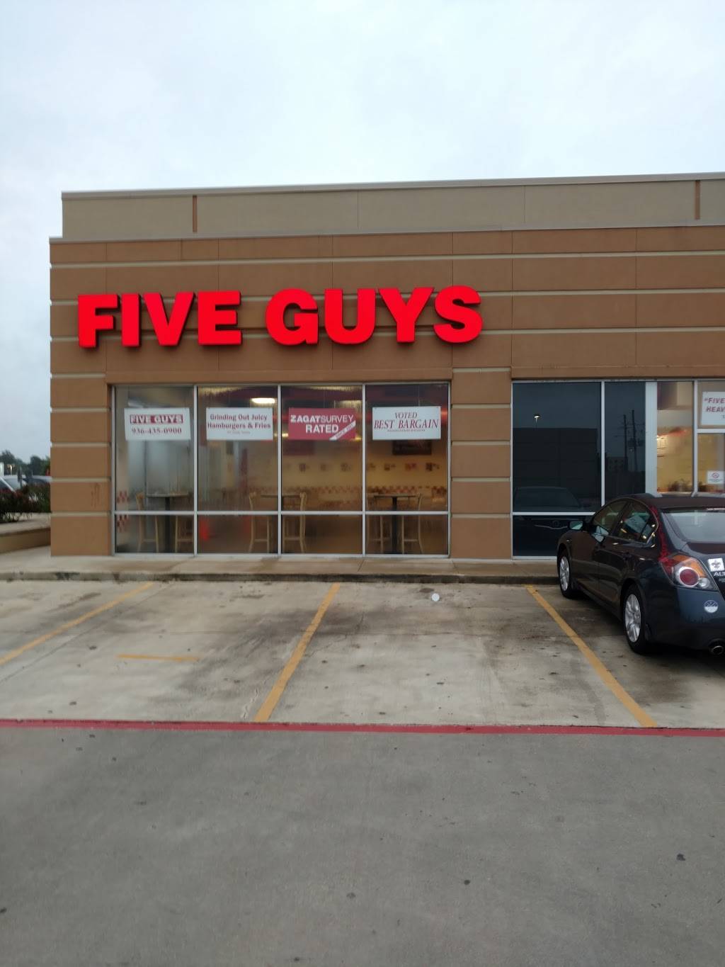 Five Guys | meal takeaway | 255 I-45, Huntsville, TX 77340, USA | 9364350900 OR +1 936-435-0900