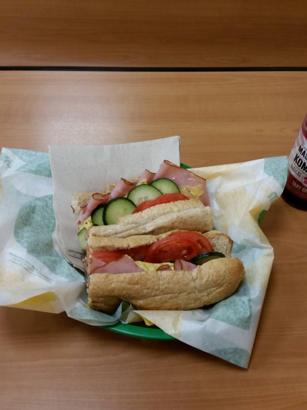 Subway Restaurants | restaurant | 2897 W Belleview Avenue Ste B Centennial, Square, Littleton, CO 80123, USA | 3037303958 OR +1 303-730-3958
