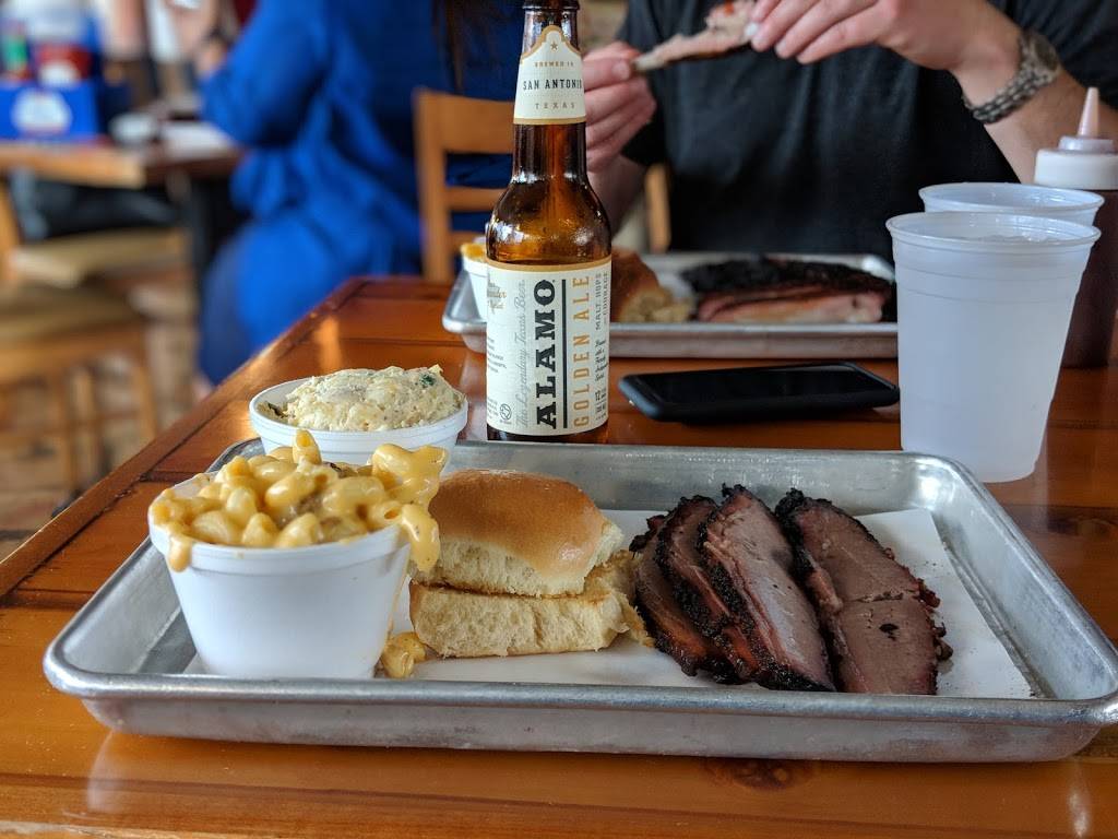 Smoke Shack BBQ | restaurant | 3714 Broadway St, San Antonio, TX 78209, USA | 2109571430 OR +1 210-957-1430