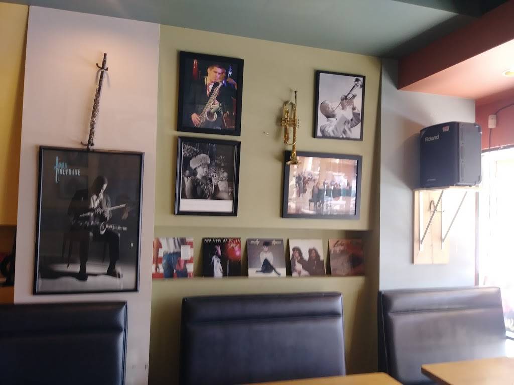 Shake N Go | restaurant | 15819 Westminster Way N, Shoreline, WA 98133, USA | 2063632266 OR +1 206-363-2266