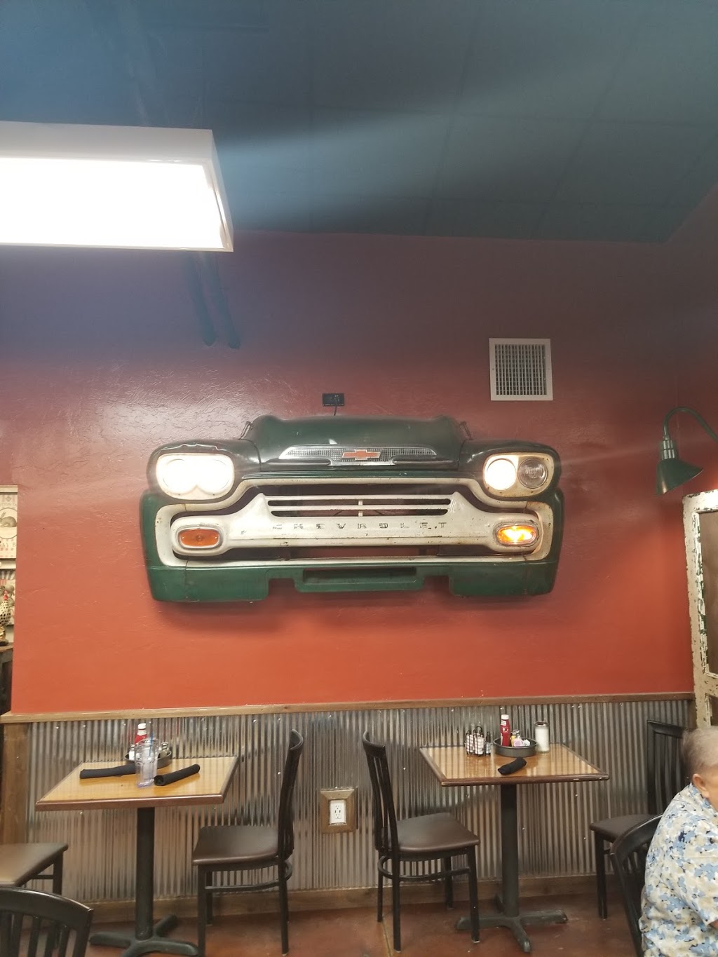 The Y cafe | restaurant | 1001 US-81, Marlow, OK 73055, USA | 5806589251 OR +1 580-658-9251