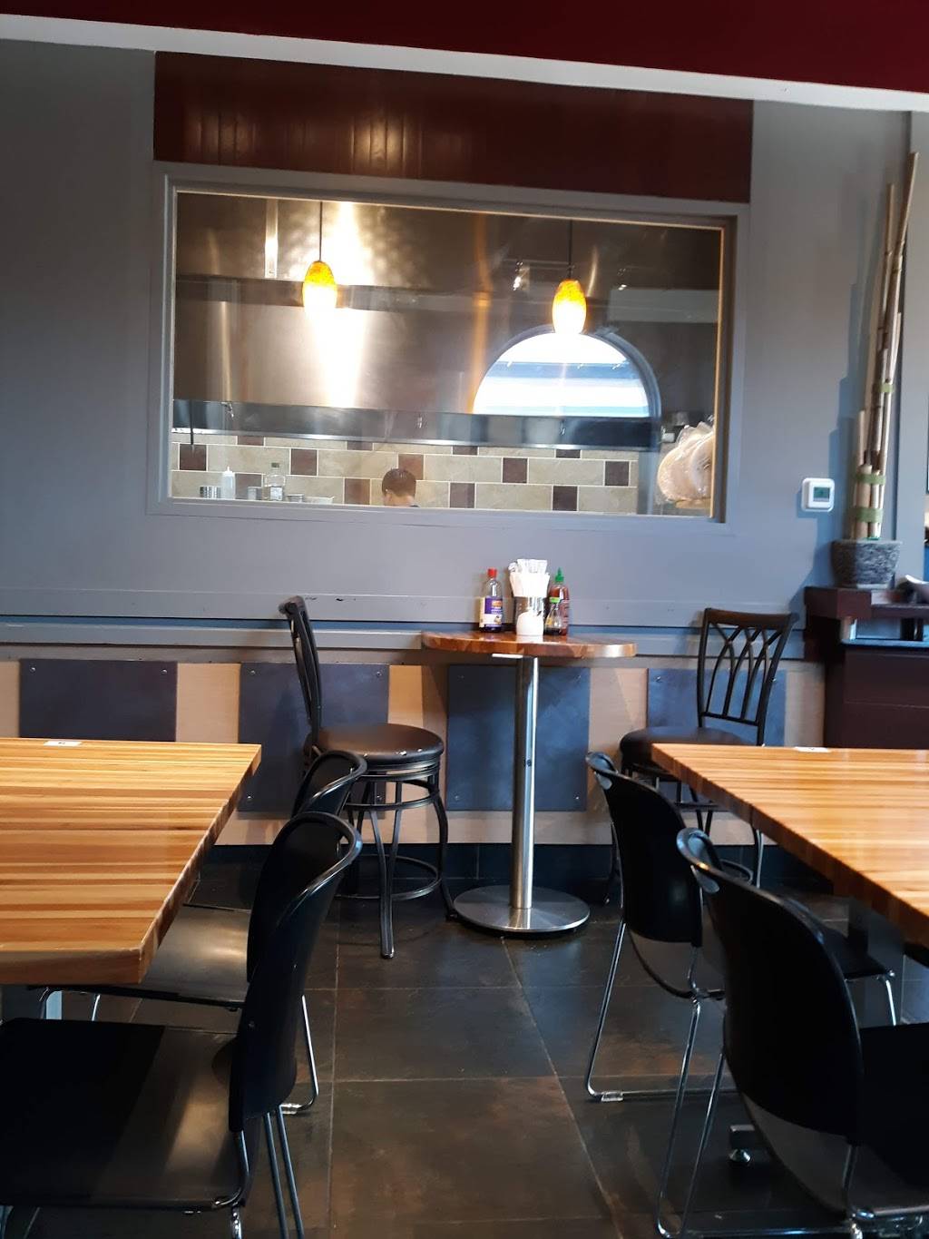 Pho & Sushi Bistro | restaurant | 1315 Ridgeway Rd Suite 104, Memphis, TN 38119, USA | 9017469537 OR +1 901-746-9537