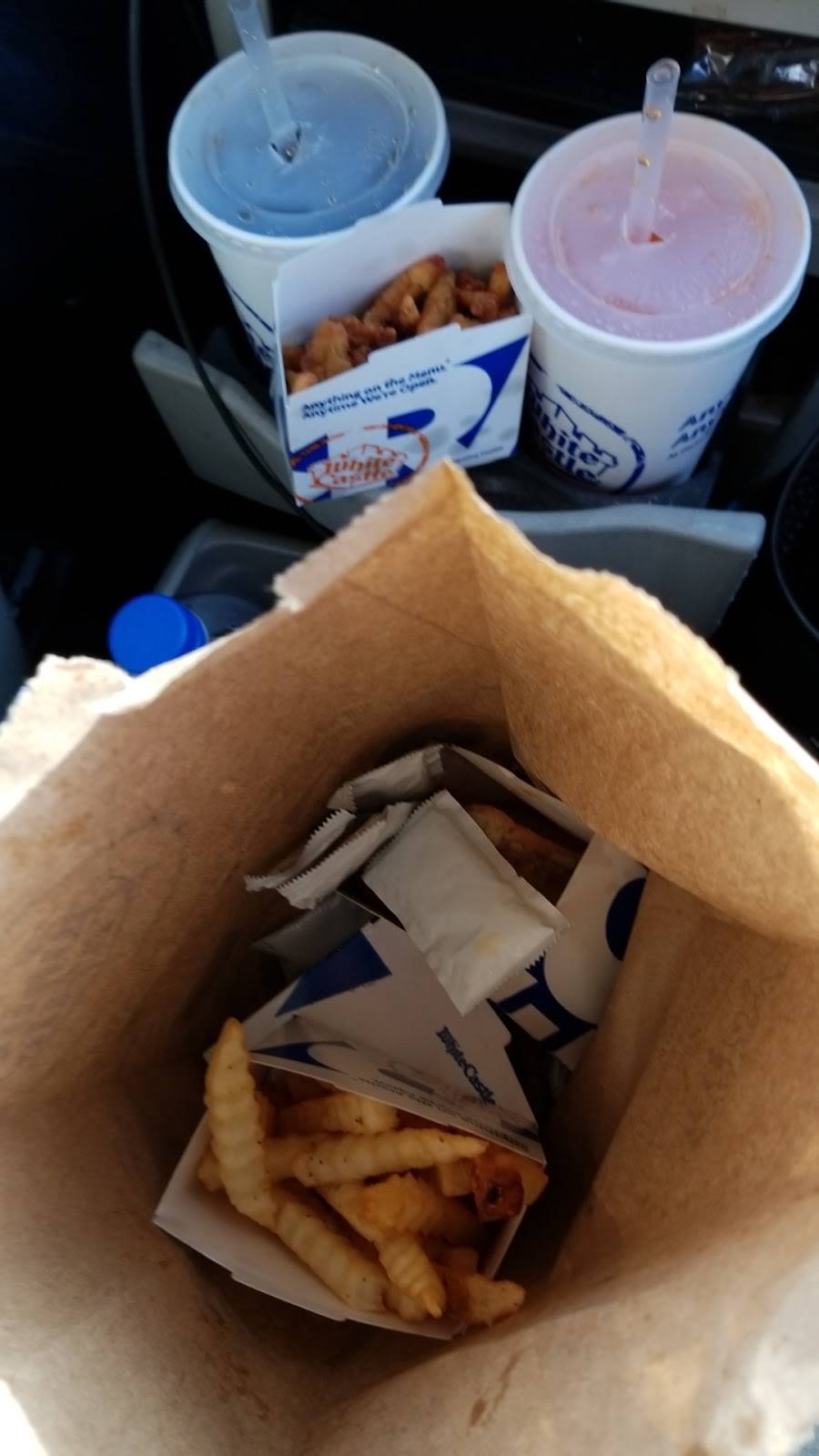 White Castle | restaurant | 4524 S Kingshighway Blvd, St. Louis, MO 63109, USA | 3143537099 OR +1 314-353-7099