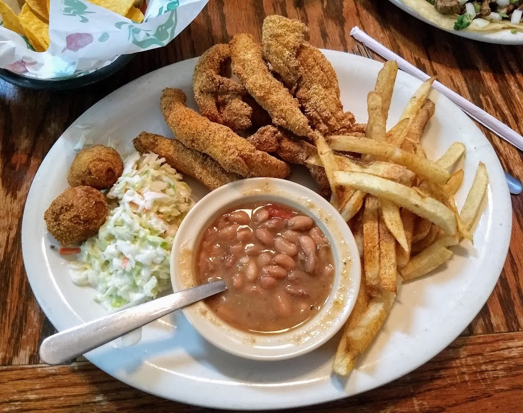 Mendez Cafe | restaurant | 3415 S Chadbourne St, San Angelo, TX 76904, USA | 3252276835 OR +1 325-227-6835