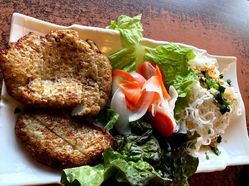 Quan Ngon Vietnamese Noodle House | restaurant | 2511 Noriega St, San Francisco, CA 94122, USA | 4155663275 OR +1 415-566-3275