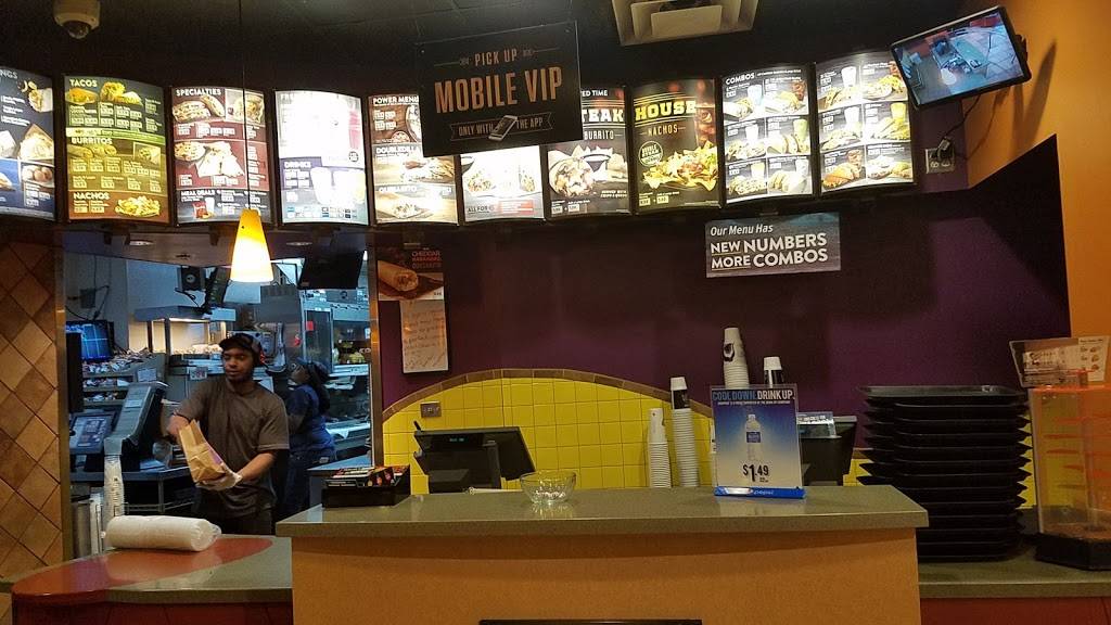 Taco Bell | meal takeaway | 825 W North Ave, Melrose Park, IL 60160, USA | 7083438060 OR +1 708-343-8060