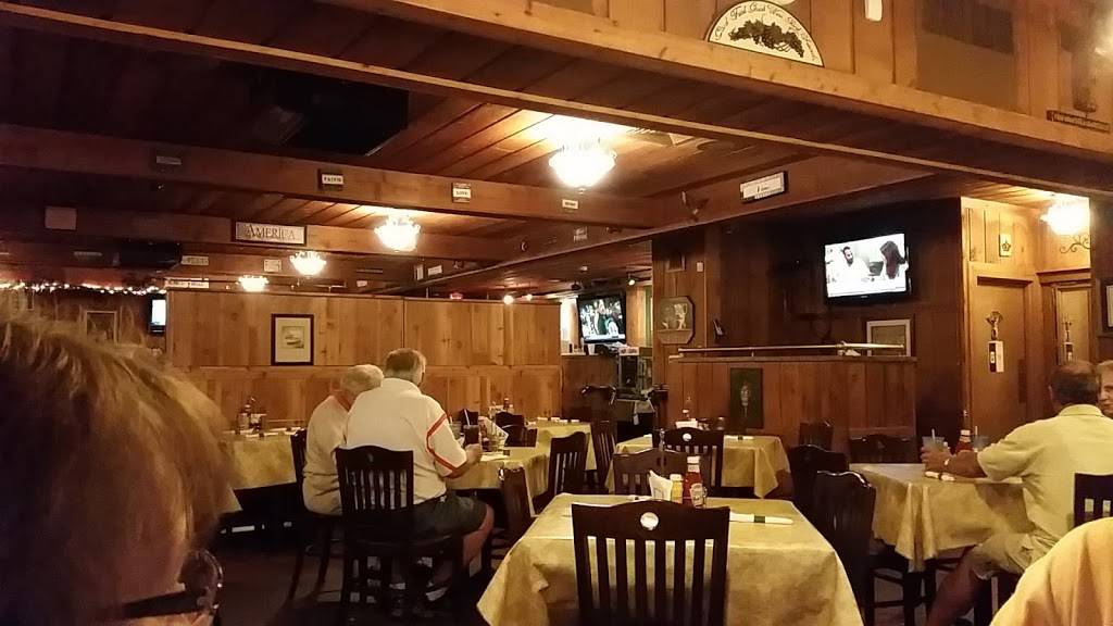 Bennys Grill | restaurant | 1770 E Pershing Rd, Decatur, IL 62526, USA | 2178757706 OR +1 217-875-7706