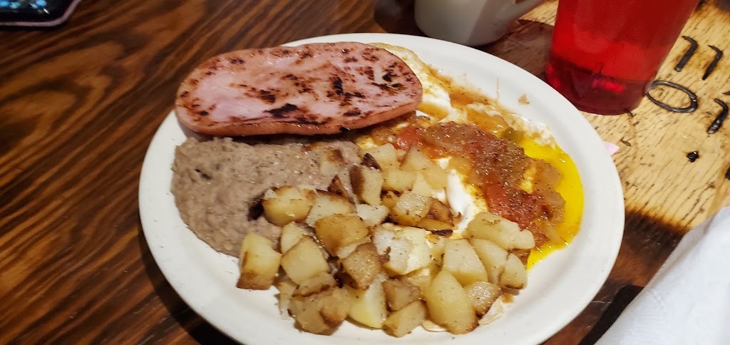 Julios Bar BQ | restaurant | 501 S Getty St, Uvalde, TX 78801, USA | 8305912099 OR +1 830-591-2099