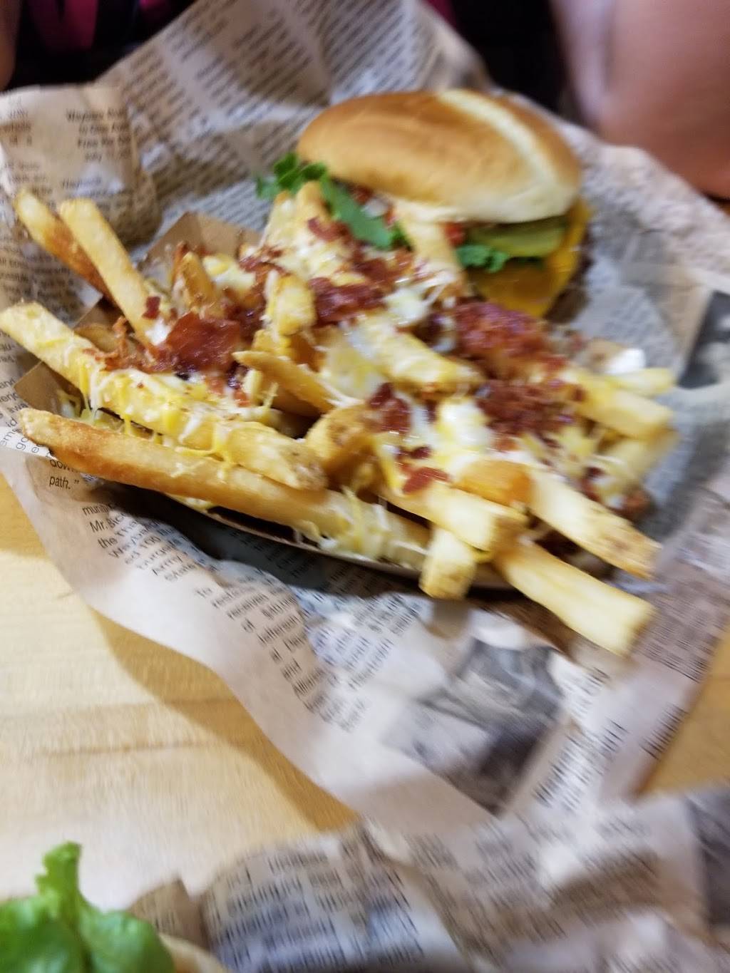 Wayback Burgers | restaurant | 13608 Midway Rd, Farmers Branch, TX 75244, USA | 2144849165 OR +1 214-484-9165