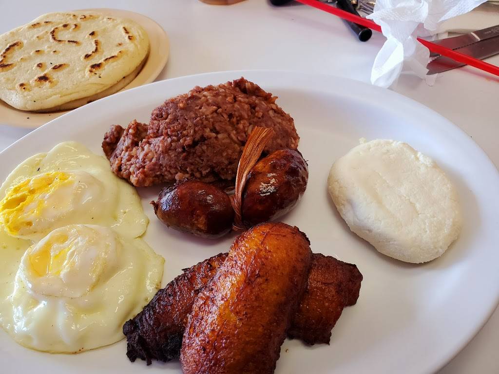 Martha Tipicos Restaurant | restaurant | 2220 E Palmdale Blvd, Palmdale, CA 93550, USA | 6612671040 OR +1 661-267-1040