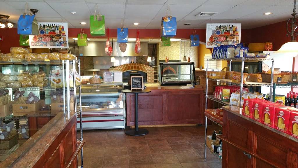 Go Pasta | restaurant | 32 Old Tower Hill Rd, Wakefield, RI 02879, USA | 4012844311 OR +1 401-284-4311