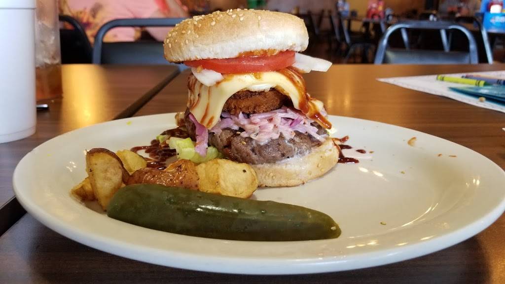 Island Grill | restaurant | 9856 Stringfellow Rd, St James City, FL 33956, USA | 2392825502 OR +1 239-282-5502