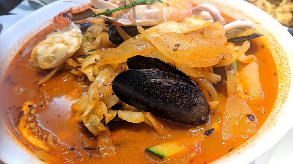 213 Pub and Jjam Pong | restaurant | 3224 W Olympic Blvd suit 103, Los Angeles, CA 90006, USA | 3237661022 OR +1 323-766-1022