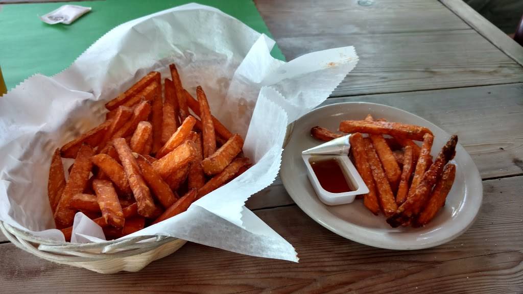 Rodneys | restaurant | 4179 Lake Shore Rd, Hamburg, NY 14075, USA | 7166275166 OR +1 716-627-5166