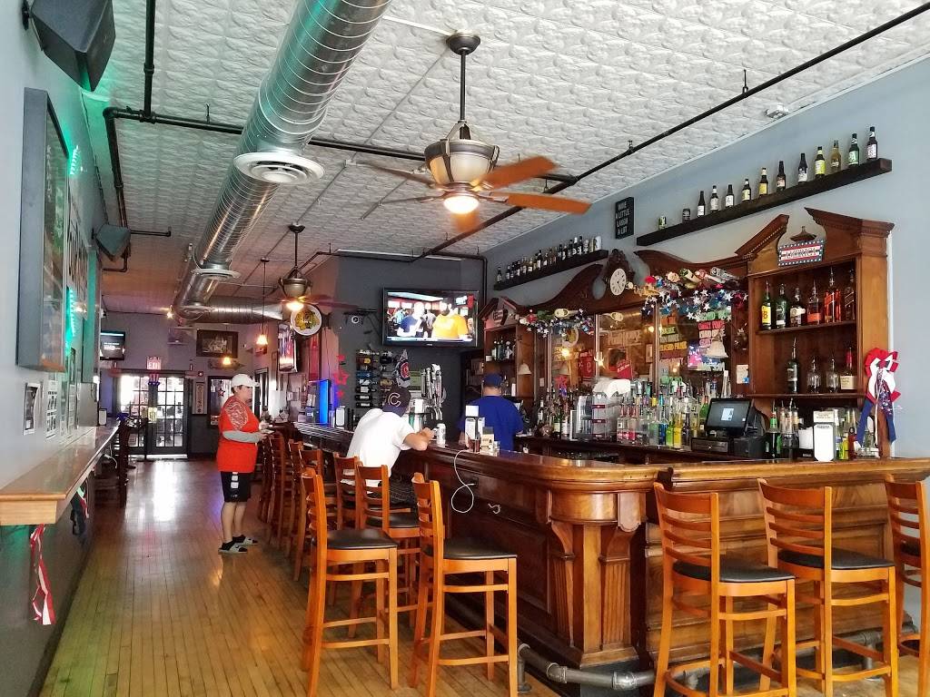 Main Street PourHouse | restaurant | 214 Main St, Woodstock, IL 60098, USA | 8155277210 OR +1 815-527-7210