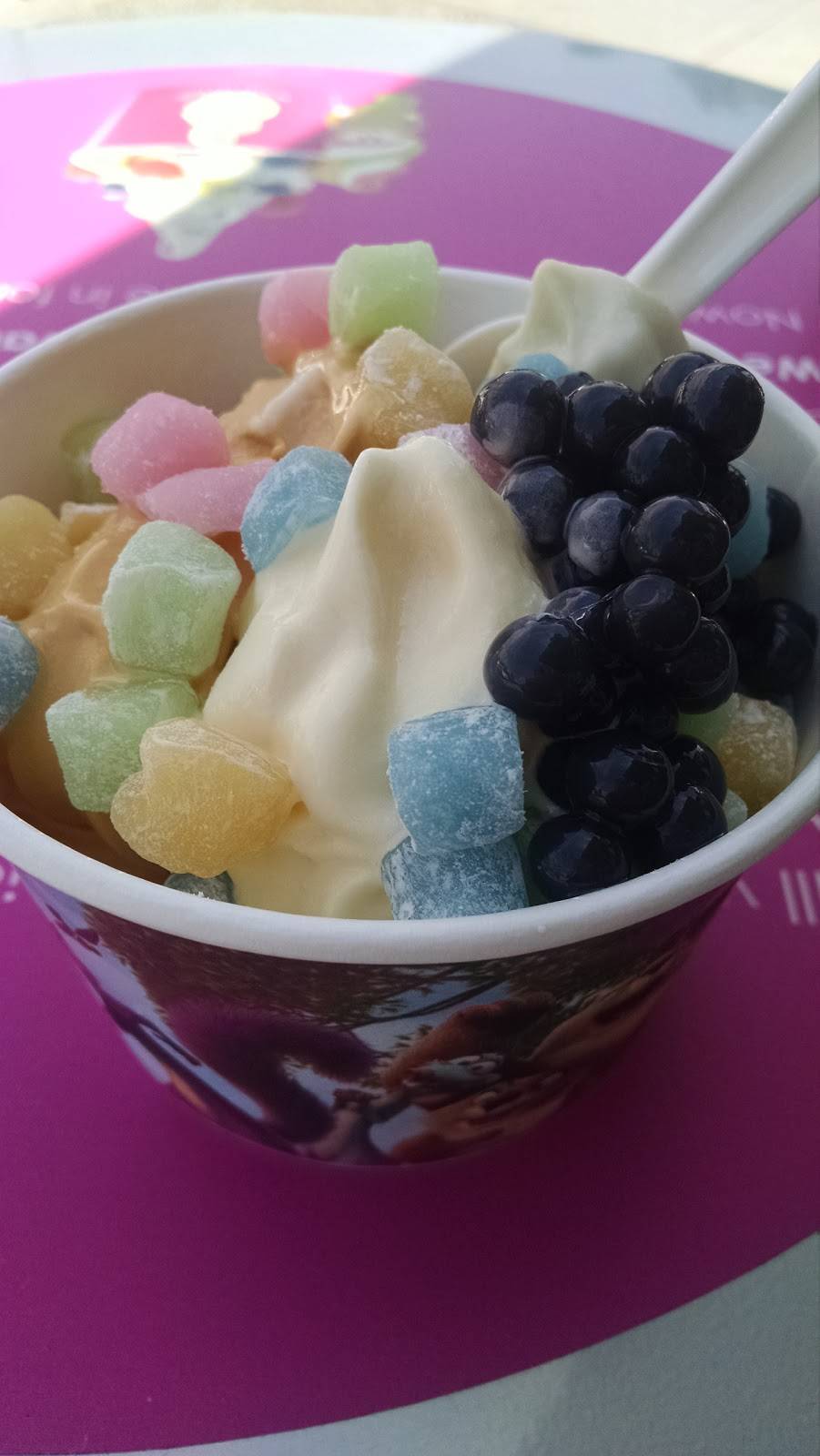 Menchies Frozen Yogurt | bakery | 32195 Temecula Pkwy Suite 102, Temecula, CA 92592, USA | 9513031600 OR +1 951-303-1600