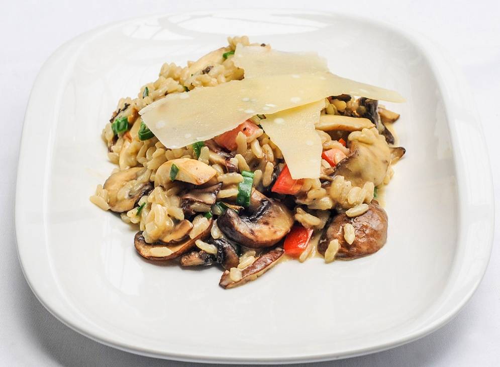 17 Steakhouse & Bar | restaurant | 5165 Dixie Rd, Mississauga, ON L4W 4G1, Canada | 9056141701 OR +1 905-614-1701