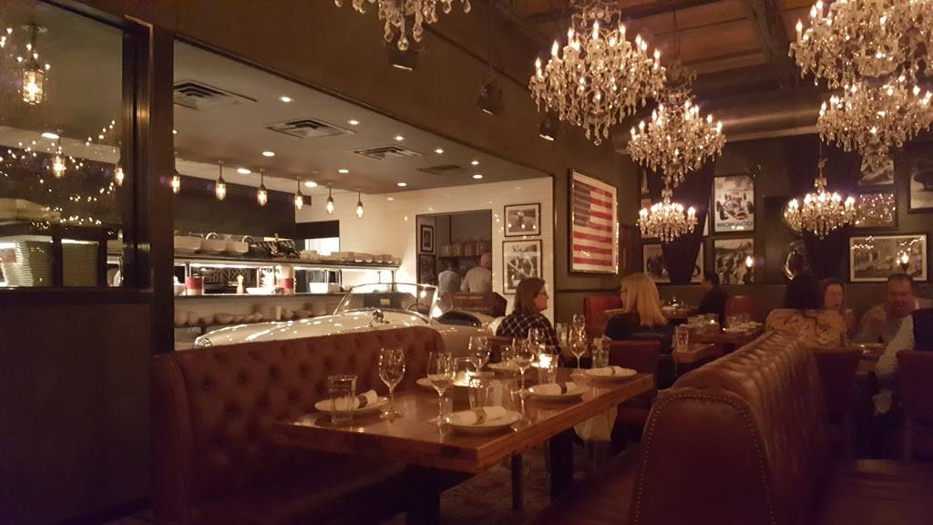 Town Hearth | restaurant | 1617 Market Center Blvd, Dallas, TX 75207, USA | 2147611617 OR +1 214-761-1617