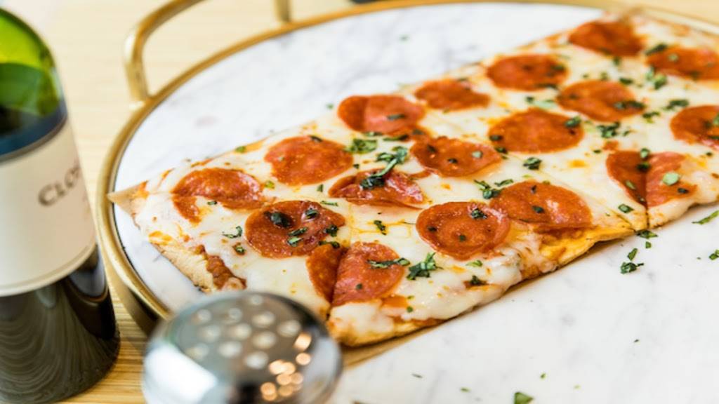 Arugula & Rye | restaurant | 5800 Fleur Dr, Des Moines, IA 50321, USA | 5152565340 OR +1 515-256-5340