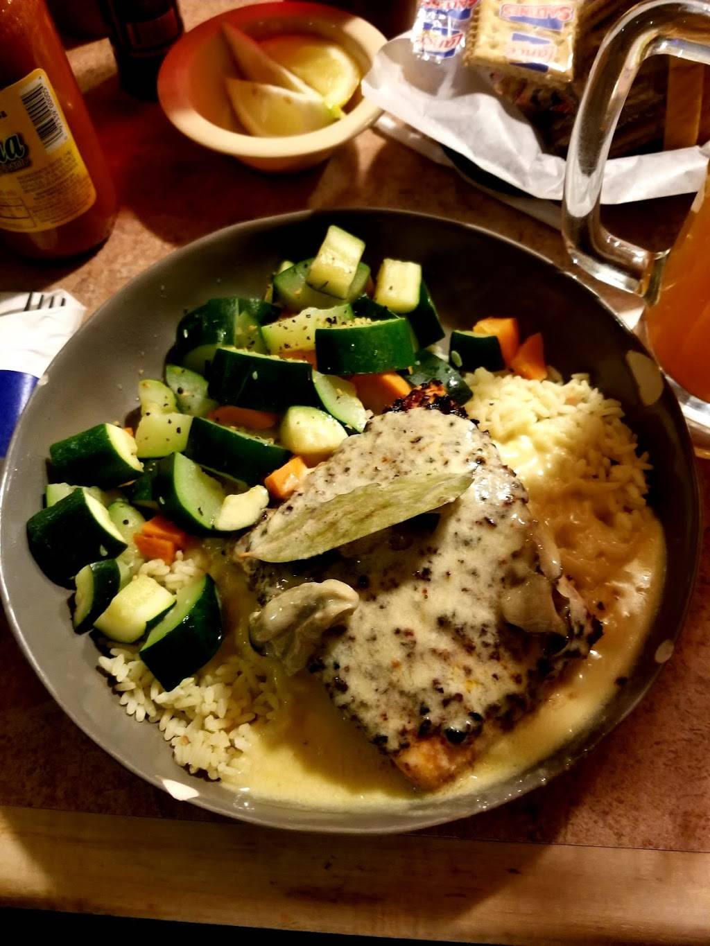 El Siete Mares Seafood Restaurant | restaurant | 3831 W Commerce St, San Antonio, TX 78207, USA | 2104366056 OR +1 210-436-6056