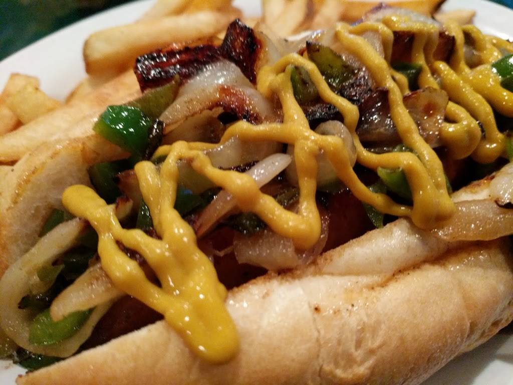 Gators Dockside | restaurant | 5275 Red Bug Lake Rd, Winter Springs, FL 32708, USA | 4076956622 OR +1 407-695-6622