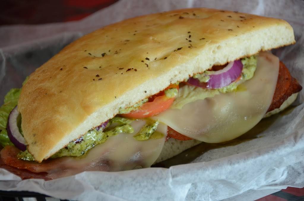 Stumpys Pub | restaurant | 5801 Columbia Pkwy, Rockford, IL 61108, USA | 8153161225 OR +1 815-316-1225