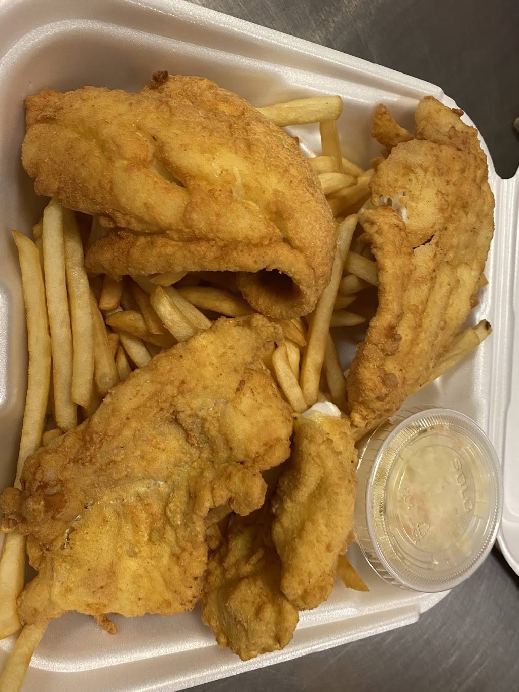 Haps Famous Roast Beef Subs | restaurant | 2222 Lafayette Rd #3, Portsmouth, NH 03801, USA | 6033738455 OR +1 603-373-8455