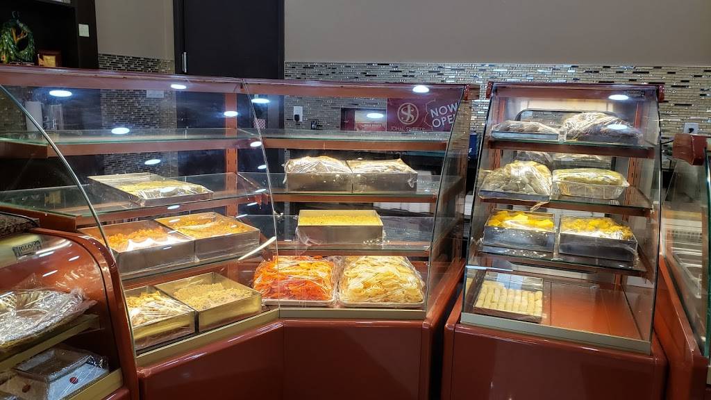 Johal Sweets & Restaurant | restaurant | 10 Squire Ellis Dr, Brampton, ON L6P 0A2, Canada | 9059139021 OR +1 905-913-9021
