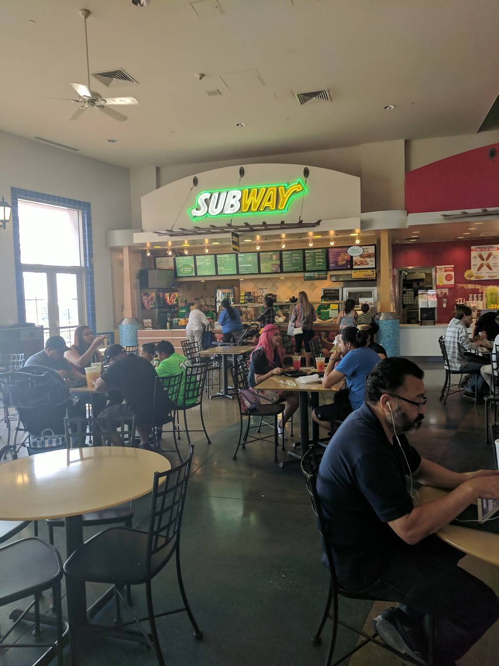 Subway | restaurant | 3301 E Main St, Ventura, CA 93003, USA | 8056501611 OR +1 805-650-1611