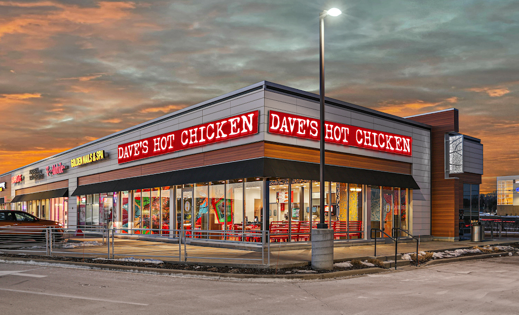 Daves Hot Chicken | restaurant | N92W16125 Falls Pkwy, Menomonee Falls, WI 53051, USA | 2629532540 OR +1 262-953-2540