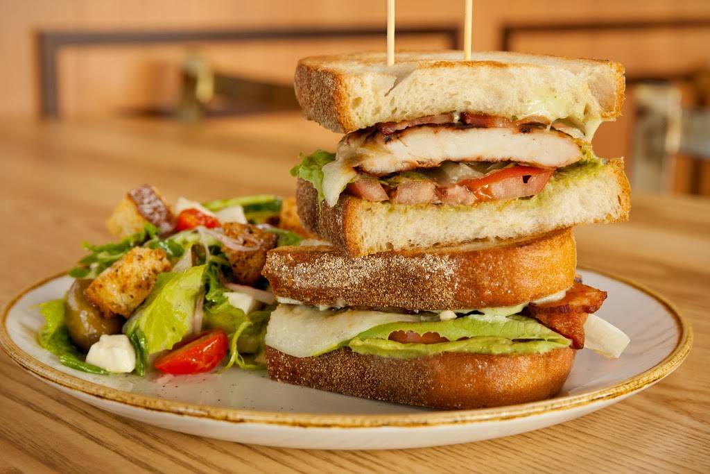 Evviva Trattoria | restaurant | 142 Apex Dr, Marlborough, MA 01752, USA | 7748432599 OR +1 774-843-2599