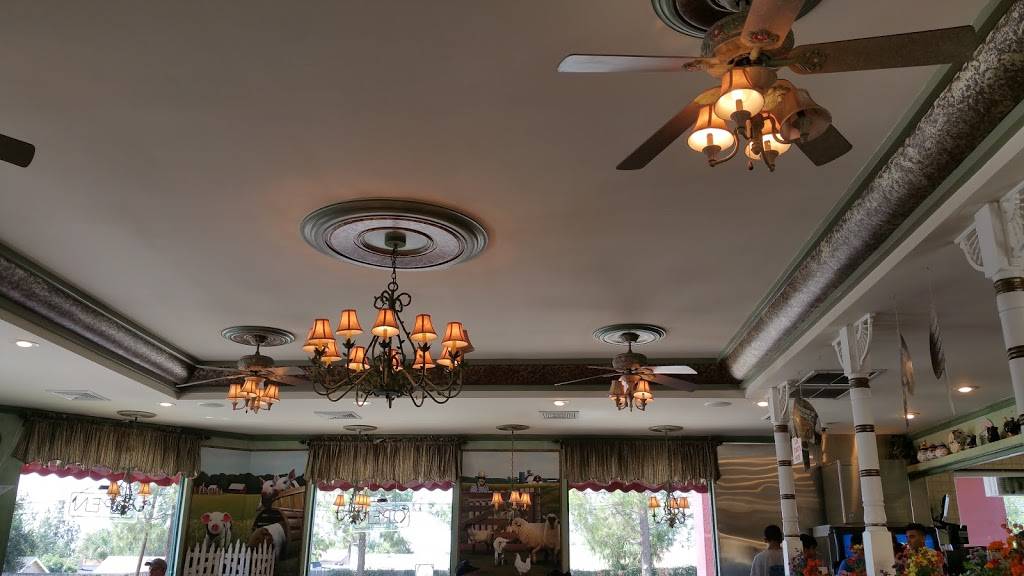 Farmer Boys | restaurant | 1766 Kendall Dr, San Bernardino, CA 92407, USA | 9094731717 OR +1 909-473-1717