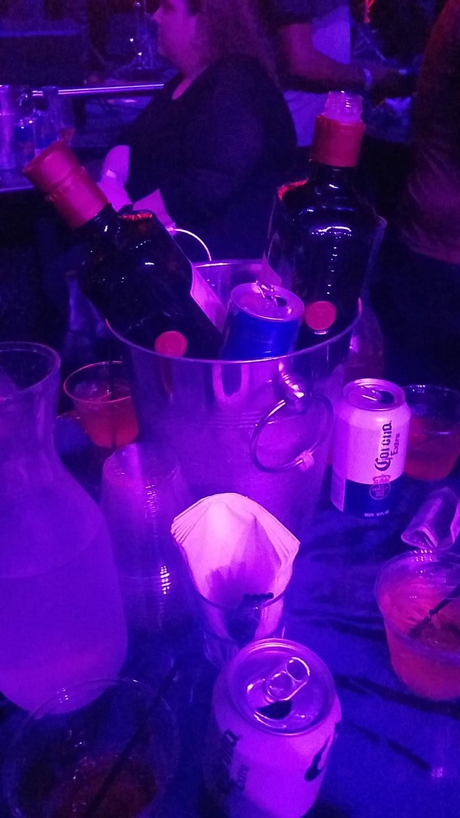 The Mansion Nightclub | night club | 3801 W Lake St, Stone Park, IL 60165, USA | 7082238605 OR +1 708-223-8605