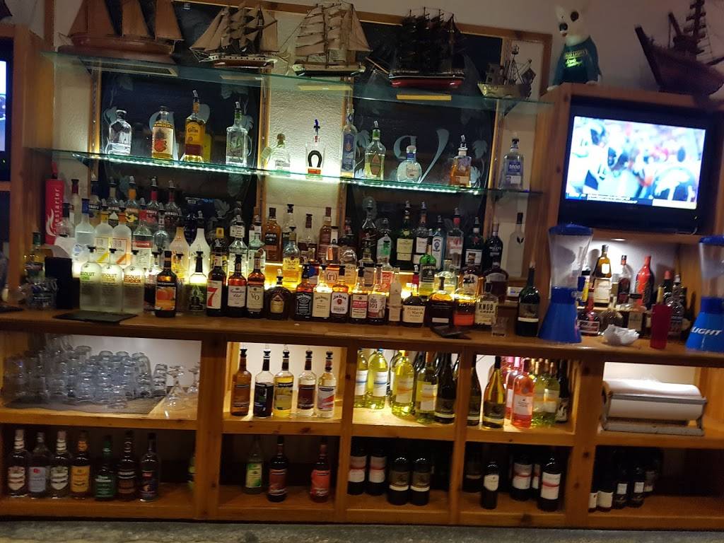 Victorios Oyster Bar & Grille | restaurant | 300 Dog Track Rd, Longwood, FL 32750, USA | 4078349800 OR +1 407-834-9800