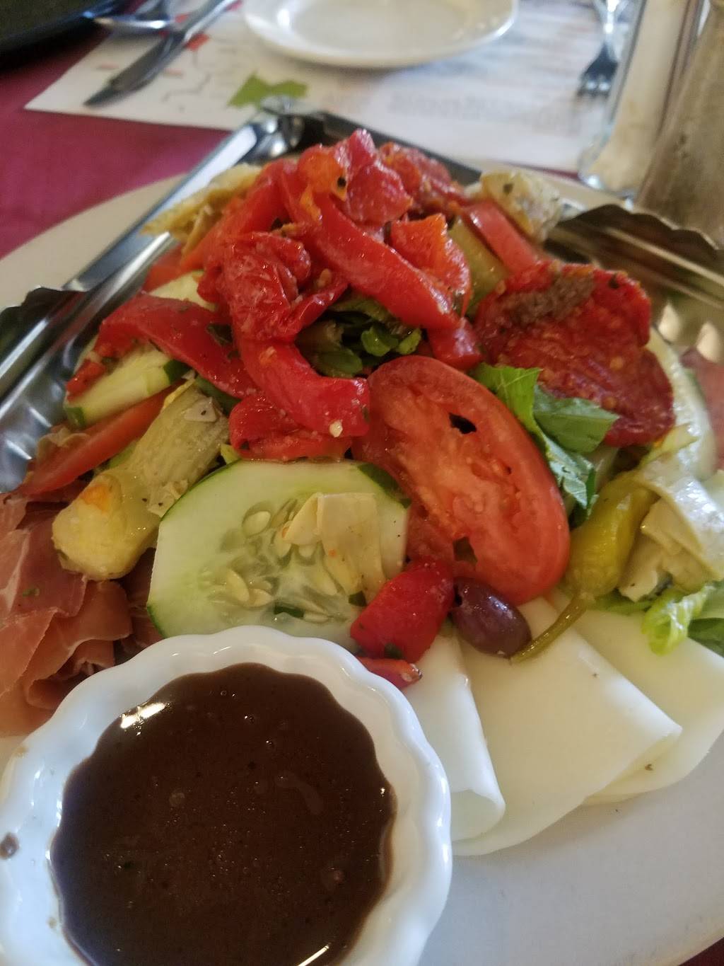 Giovannis | restaurant | 3900 Northlake Blvd, Palm Beach Gardens, FL 33403, USA | 5617997998 OR +1 561-799-7998