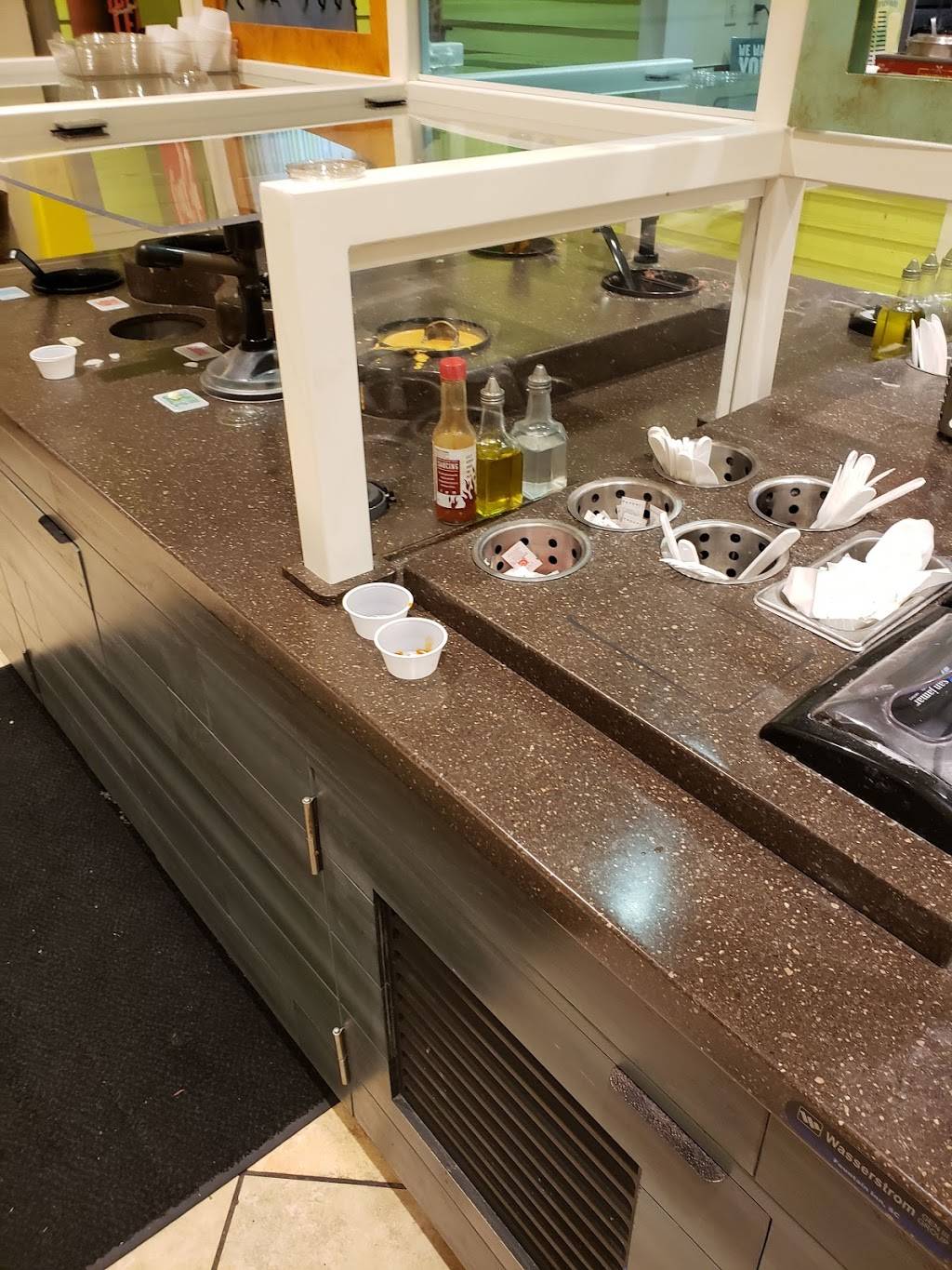 Pollo Tropical | restaurant | 3224 E Colonial Dr, Orlando, FL 32803, USA | 4072282242 OR +1 407-228-2242