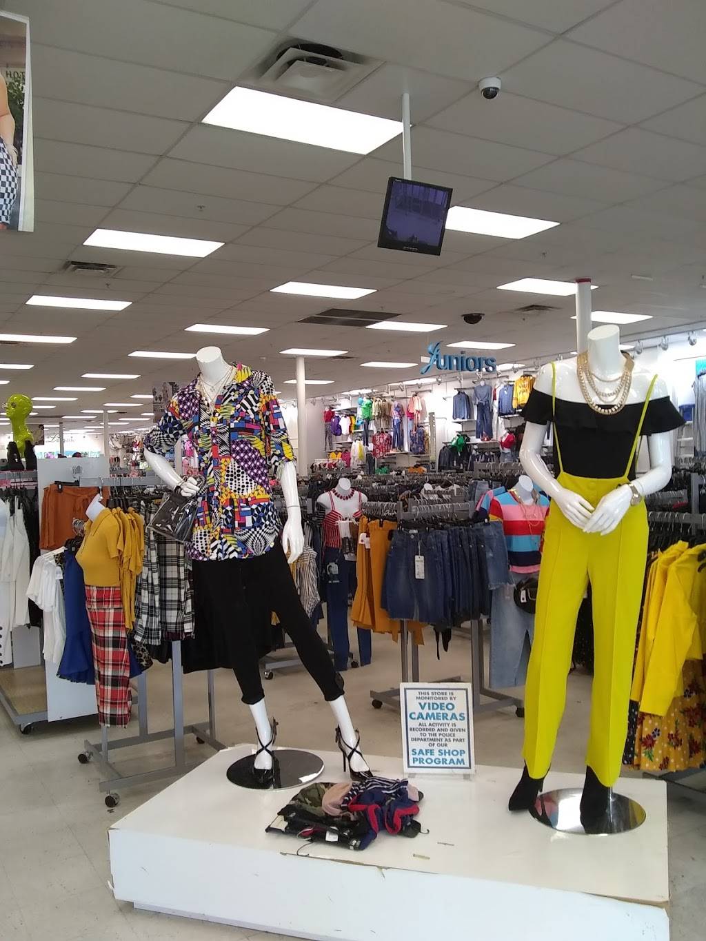 First Wok | restaurant | 3967 7th Street Rd, Louisville, KY 40216, USA | 5024480588 OR +1 502-448-0588