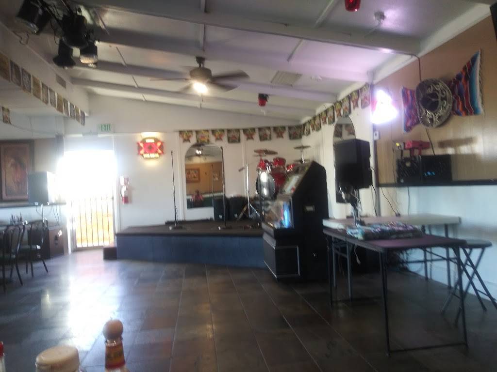 Sammy & Carlos Cafe | restaurant | 42101 Sierra Hwy, Lancaster, CA 93535, USA | 6619414338 OR +1 661-941-4338