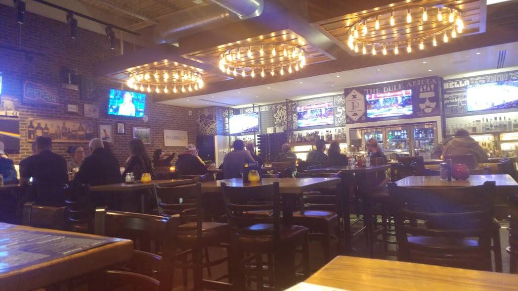 State & Main Kitchen & Bar | restaurant | 1591 Upper James St Unit 103, Hamilton, ON L9B 0H7, Canada | 9053875454 OR +1 905-387-5454