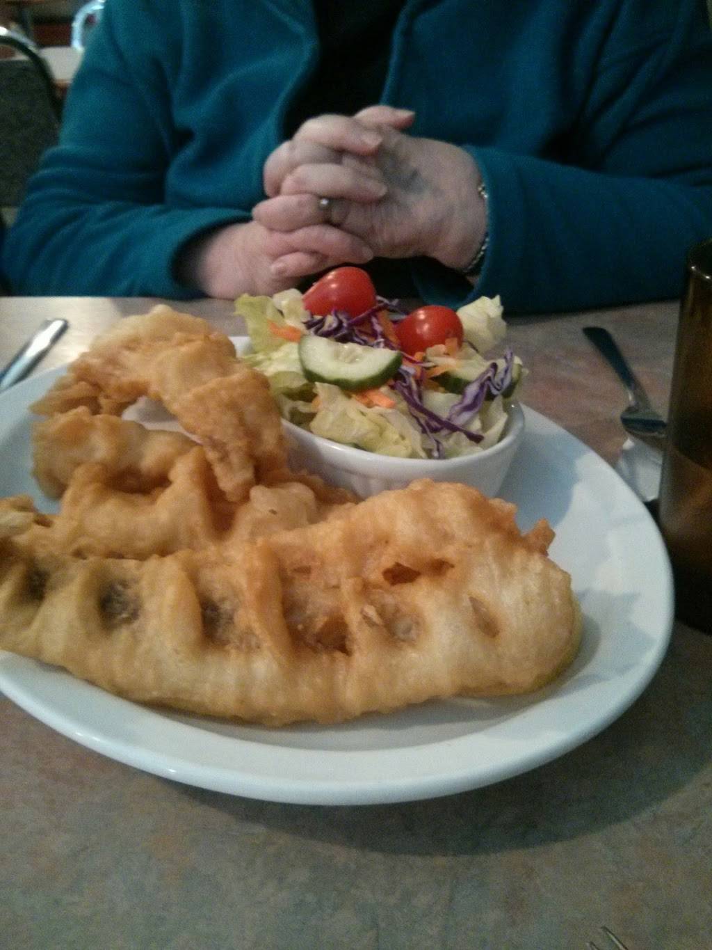 Pat & Hanks Fish & Chips | restaurant | 12213 Tecumseh Rd E, Windsor, ON N8N 1M3, Canada | 5197390638 OR +1 519-739-0638