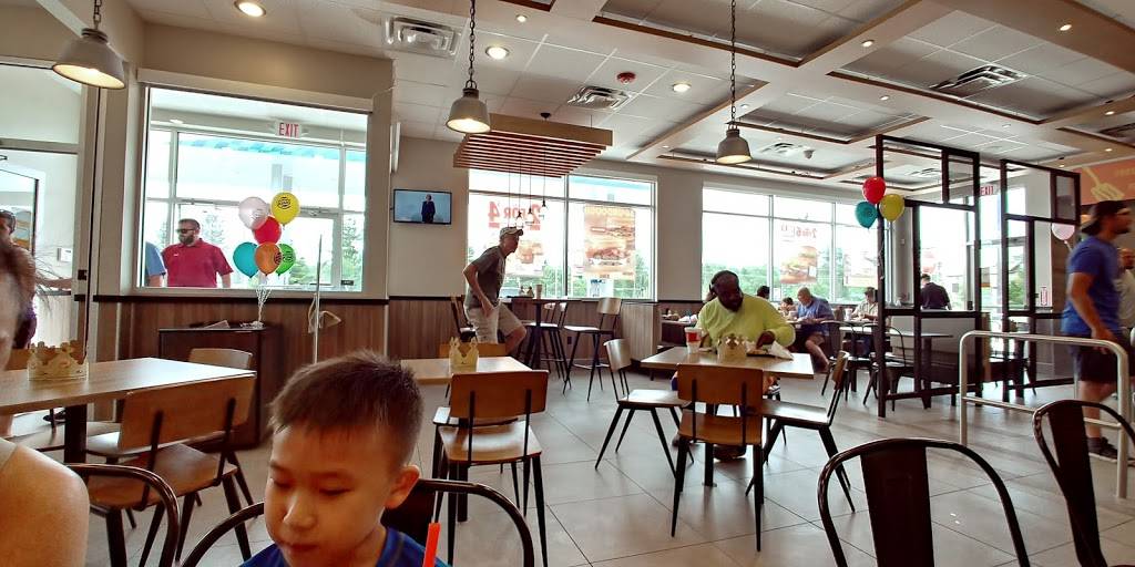 Burger King | restaurant | 100 Commercial Blvd, Blakeslee, PA 18610, USA | 5706431002 OR +1 570-643-1002