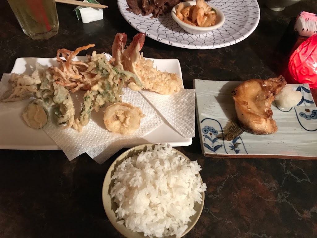 Nikis Tokyo Inn | restaurant | 819 W Hildebrand Ave, San Antonio, TX 78212, USA | 2107365471 OR +1 210-736-5471