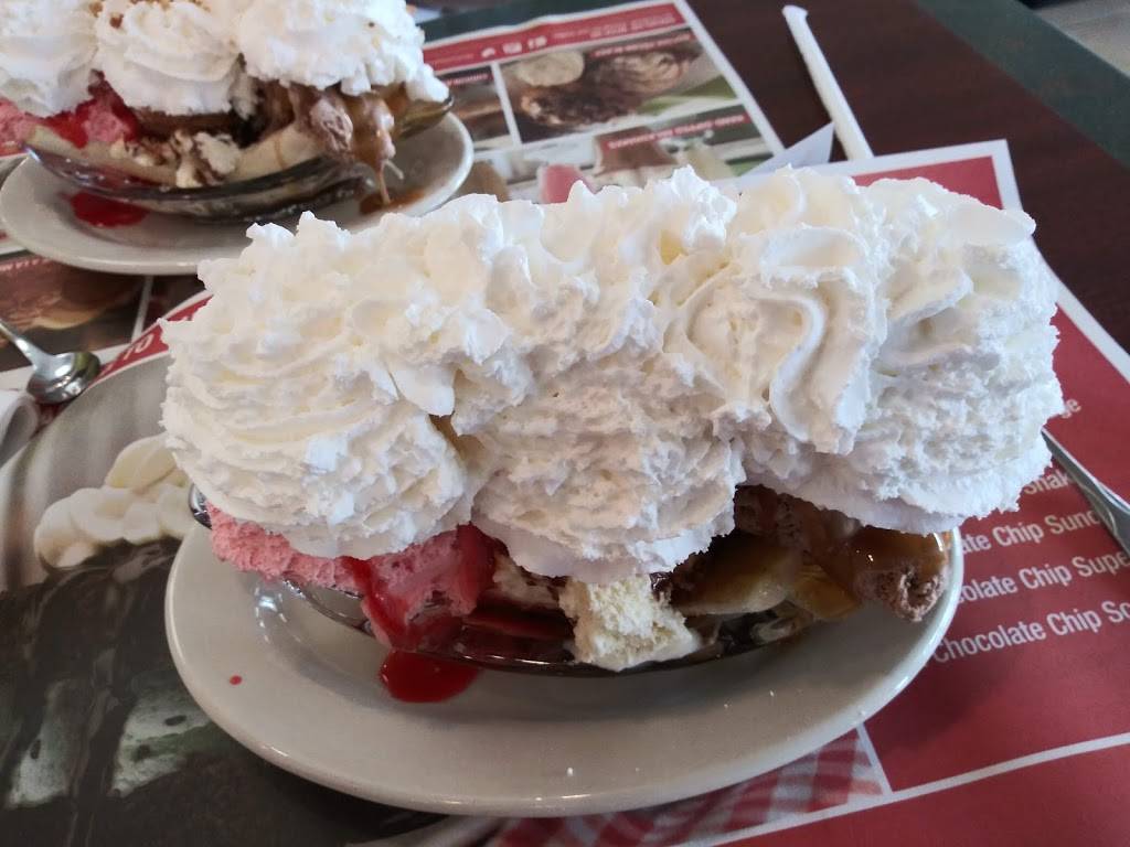 BIG BOY | restaurant | 3111 Center Ave, Essexville, MI 48732, USA | 9898929311 OR +1 989-892-9311