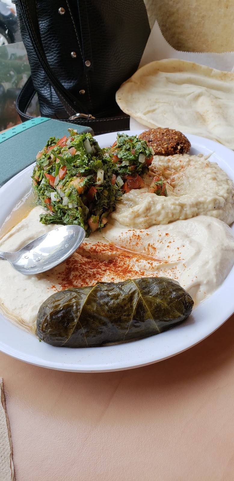 Oasis Grill | restaurant | 1106 S University Ave, Ann Arbor, MI 48104, USA | 7346652244 OR +1 734-665-2244